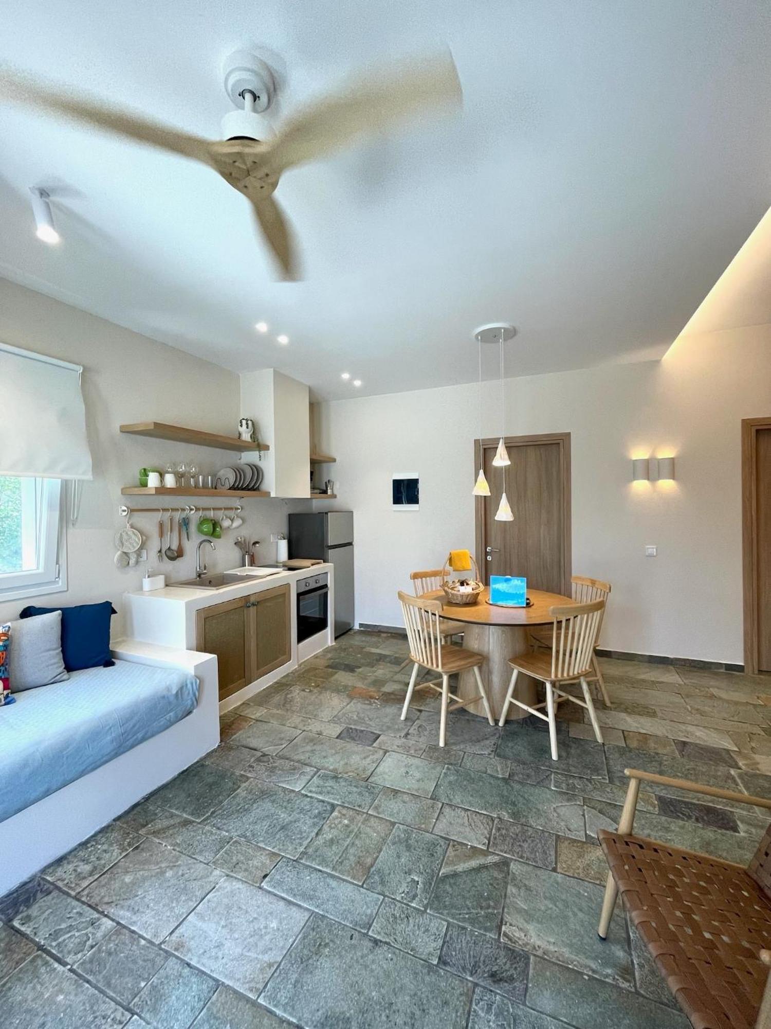 Staybridge Apartments, Mesongi Bagian luar foto